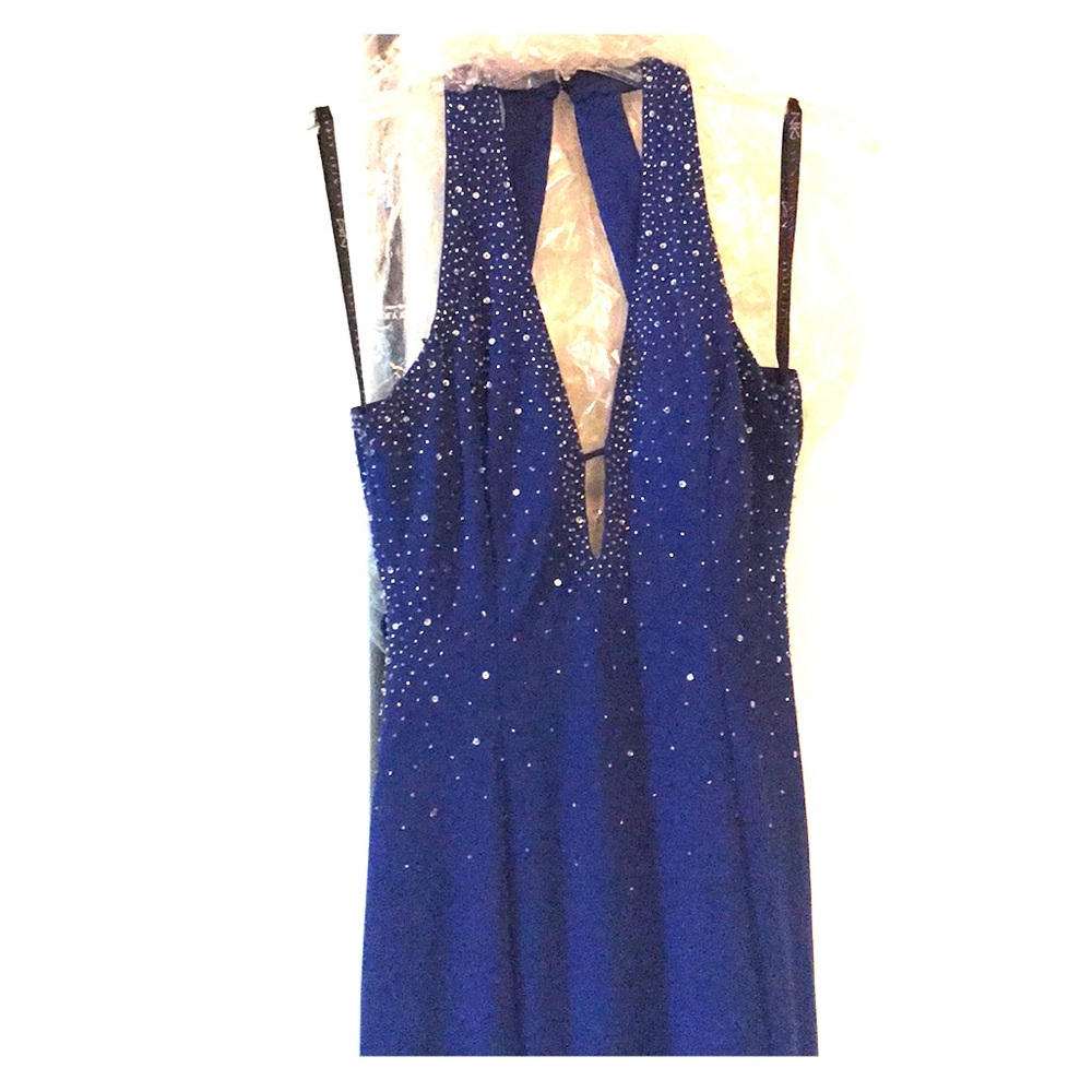Gorgeous royal blue prom dress